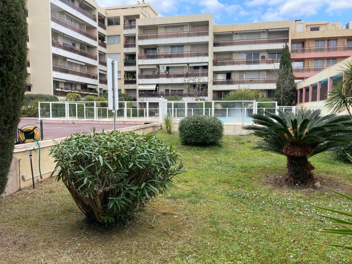 Meubles De Tourisme Beaulieu Apartment ภายนอก รูปภาพ
